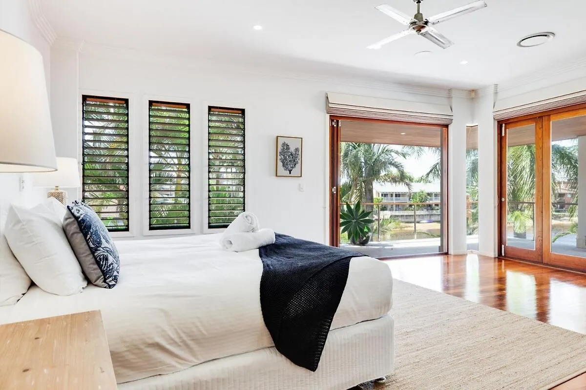 Luxurious, Tropical Haven, Mooloolaba- Moonda5 Villa Mooloolaba