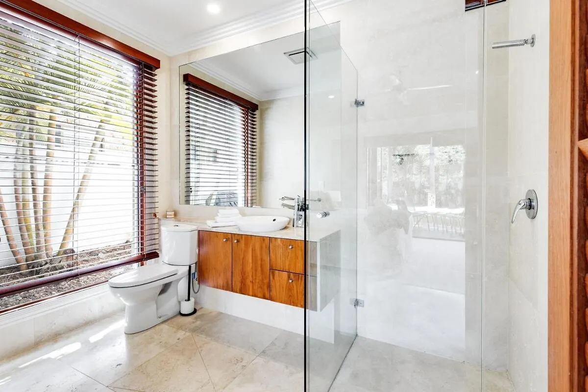 Holiday home Luxurious, Tropical Haven, Mooloolaba- Moonda5 Villa